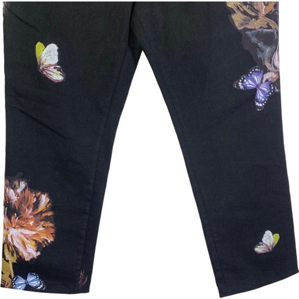 JUSTCAVALLI Roberto London Floral Straight High‎ Waisted Painted Jeans - Picture 6 of 15